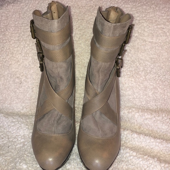 New Rosalie Bebe platform booties size 10 - Picture 2 of 8